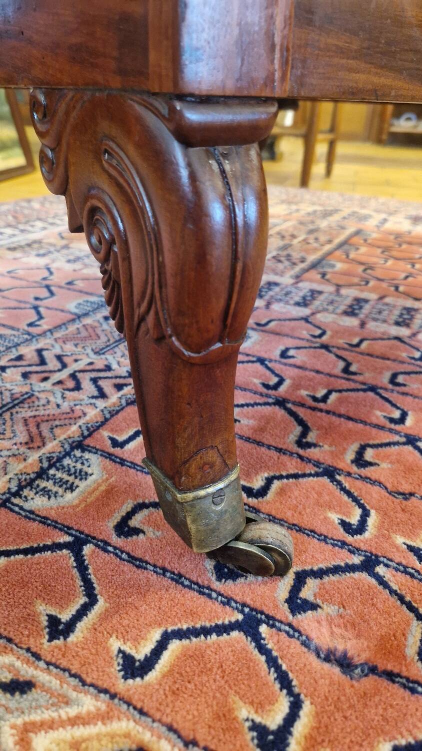 Voltaire mahogany with a rack.