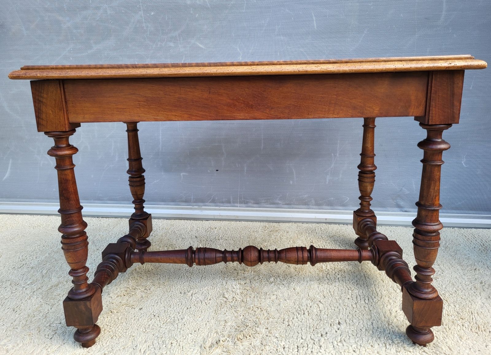 Louis XIII walnut desk • Small centre table in Renaissance style