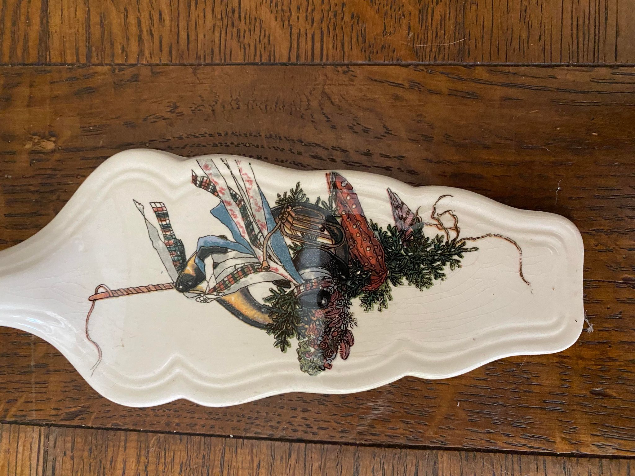 Faience pie or cake shovel from Sarreguemines Obernai Alsatian décor