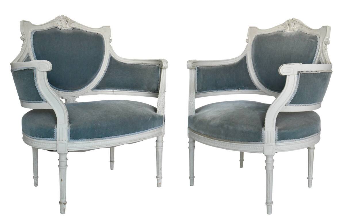 Pair of Louis XVI style marquises