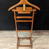 Valet De Chambre De La Maison Herdasa En Hêtre Clair