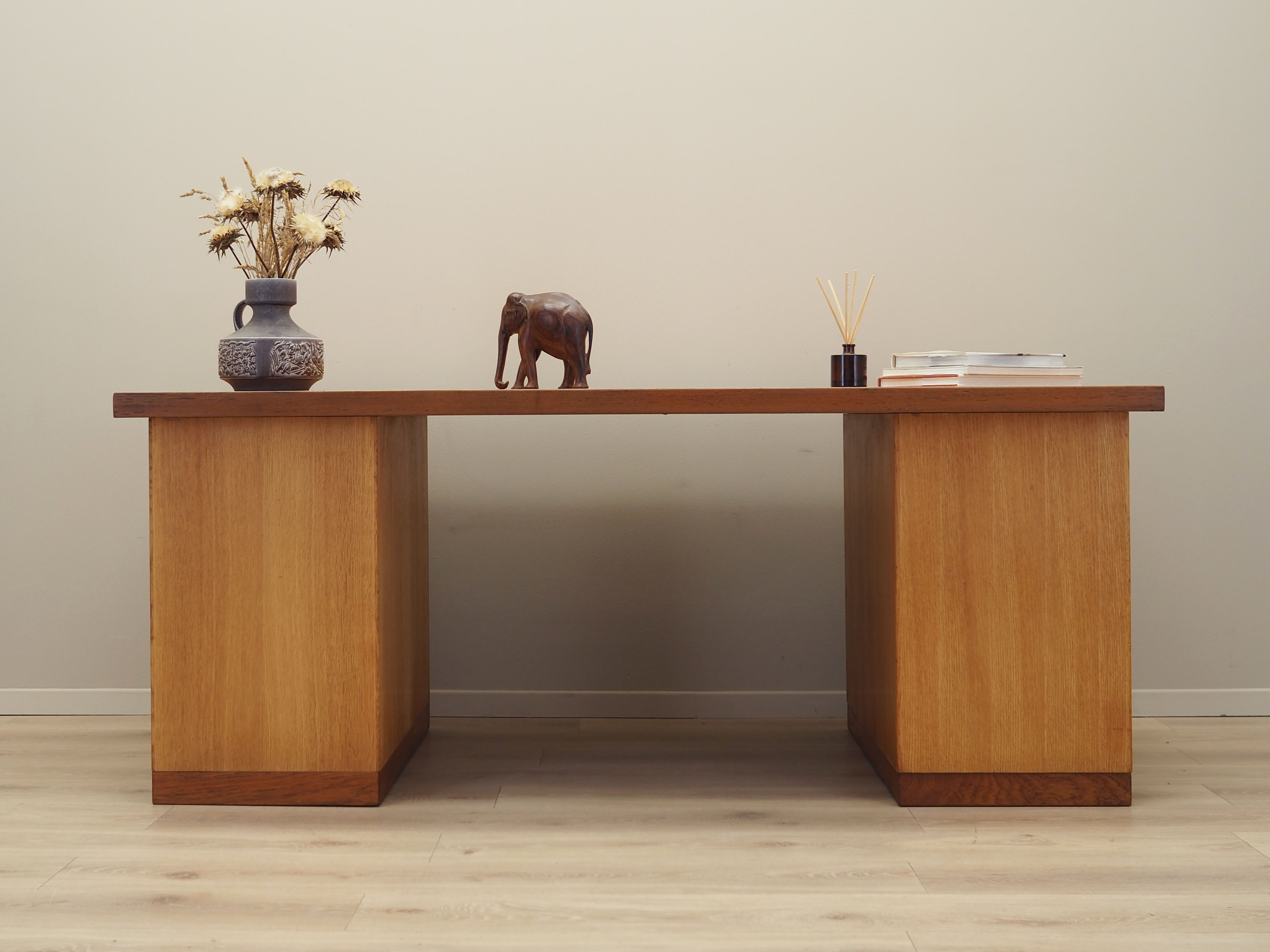 Ash desk, Danish design, 1970s, production: Denmark