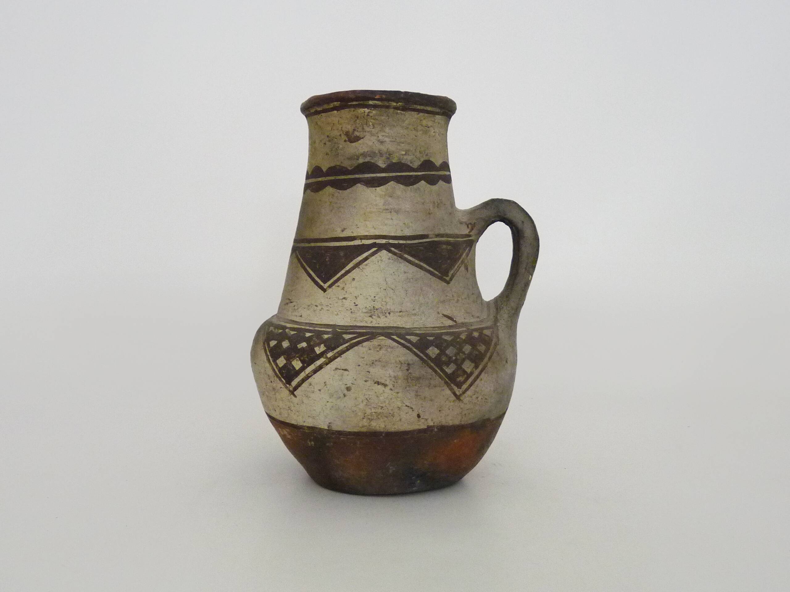 Iddeqi Kabyle pottery, Kabyle pitcher, Berber. Kabyle folk art. The 50's