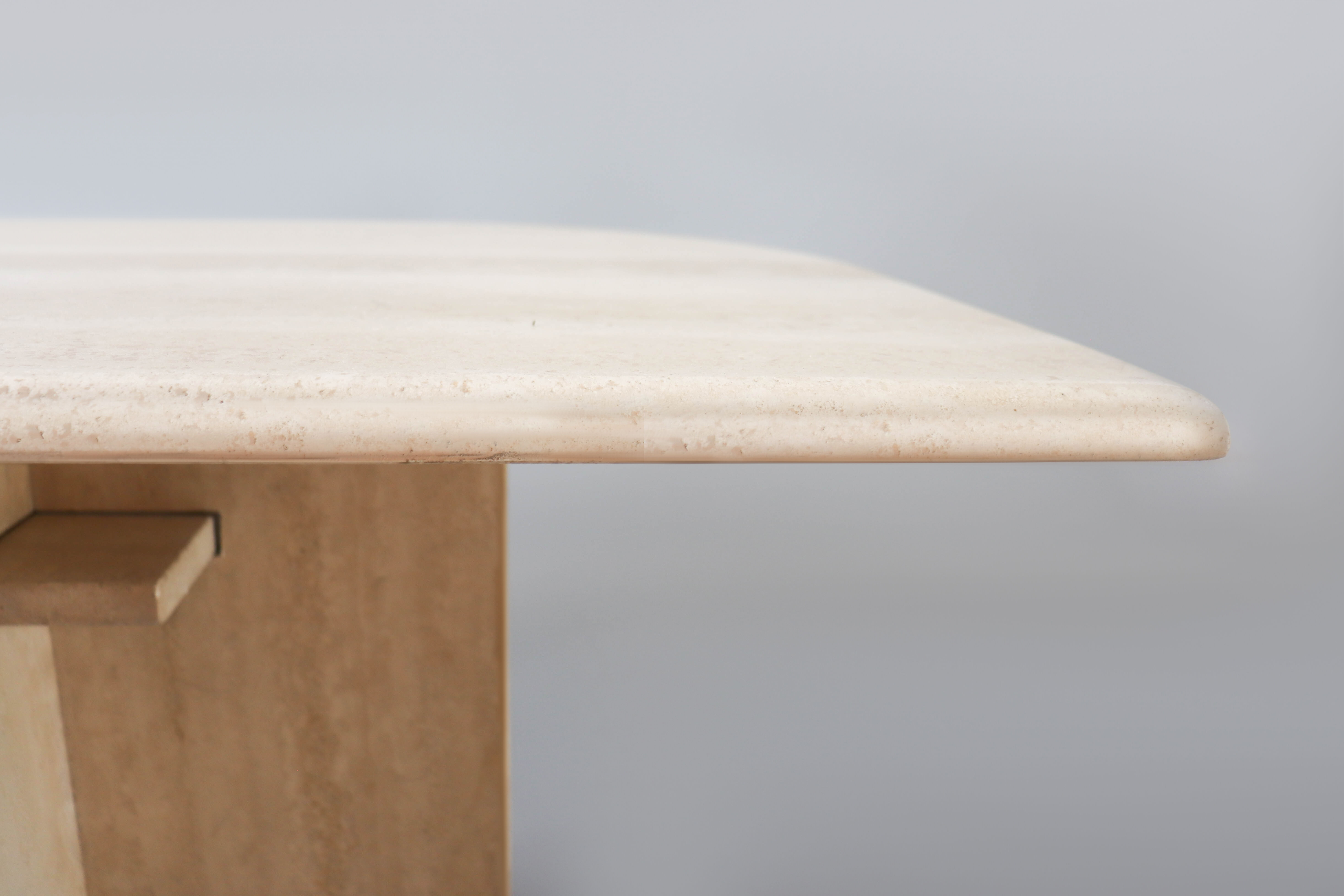 Table basse en travertin vintage