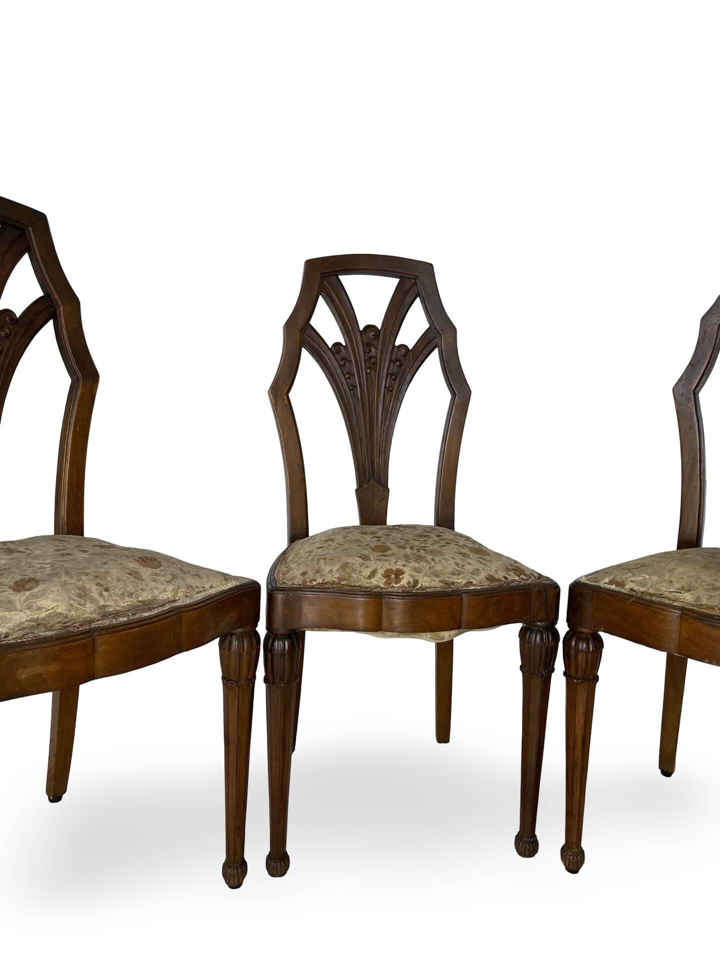 Ensemble de 6 chaises de salle à manger en noyer sculpté Art Déco, années 1920/1930