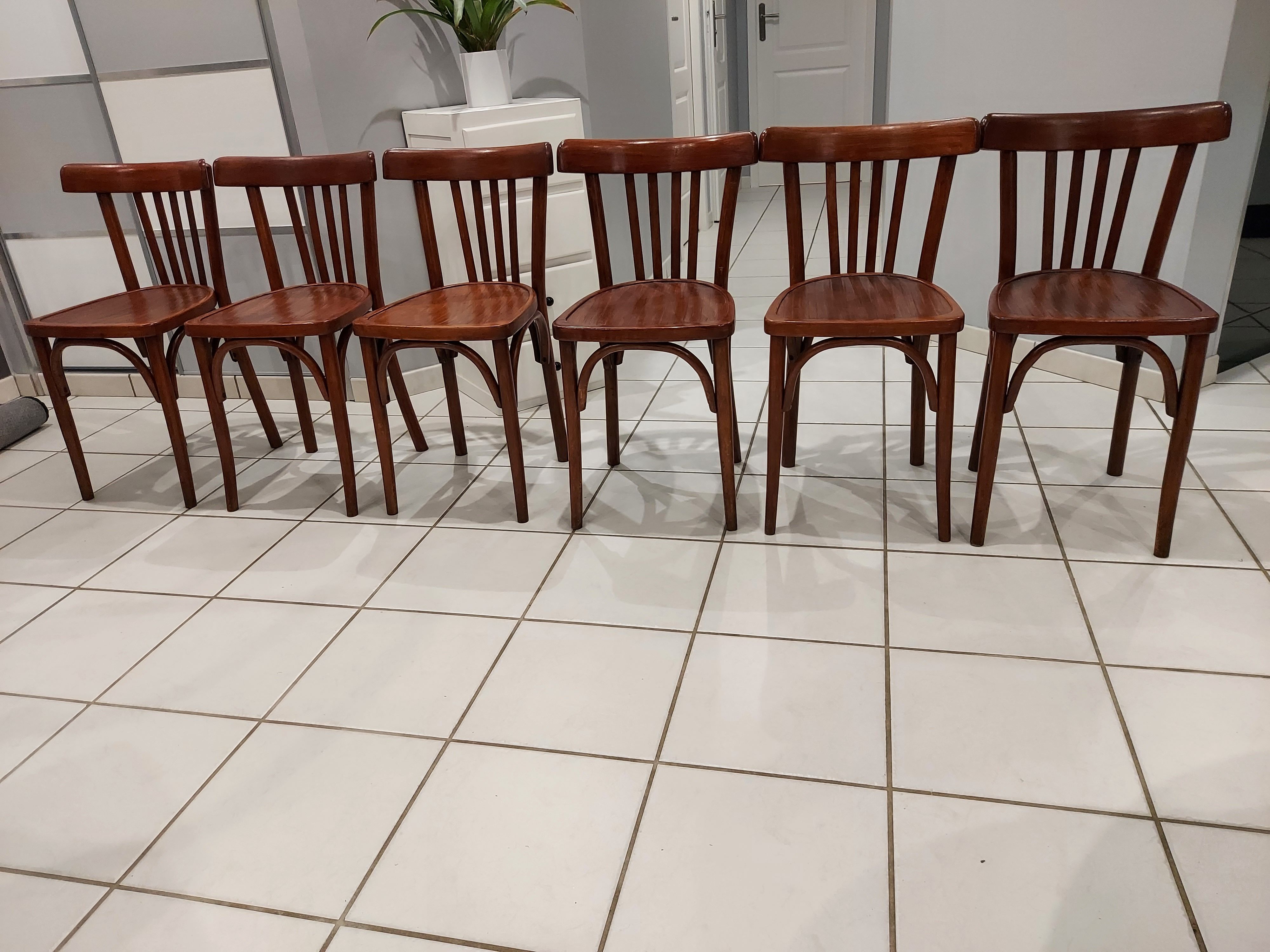 Suite de 6 chaises de Bistrot vintage années 1950