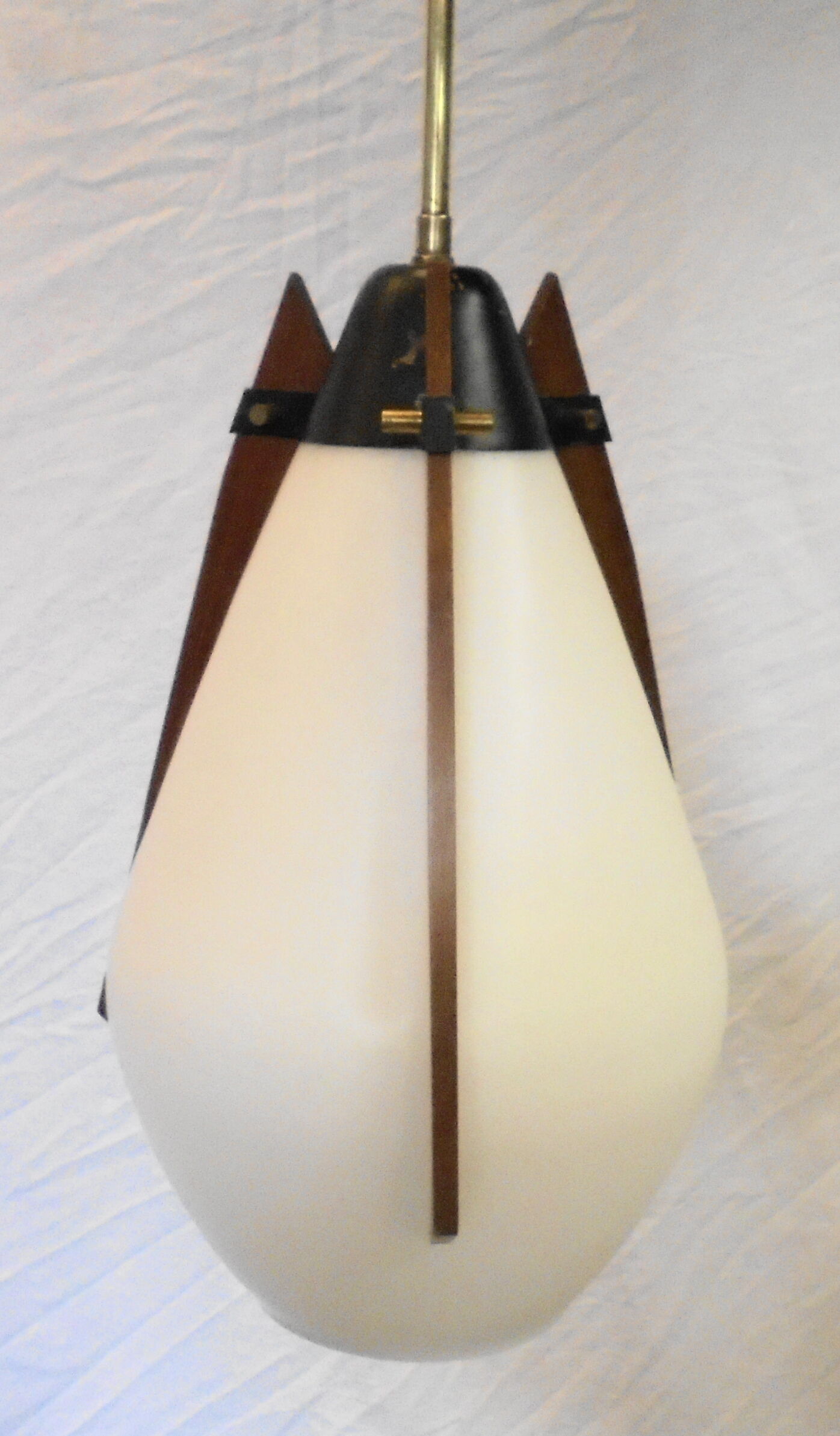 Italian hanging lamp in brass opaline and teak from the 70s