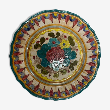 Round ceramic dish