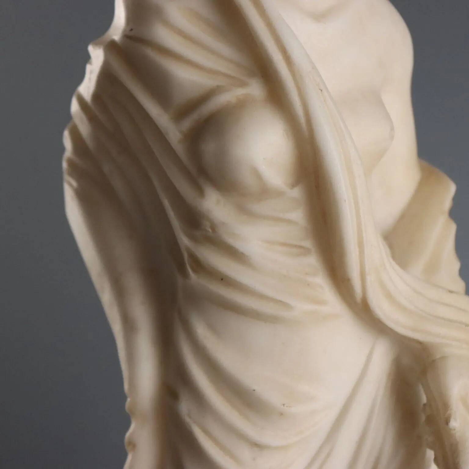 Sculpture of a Roman matron in white marble, Italy, 19th century.
