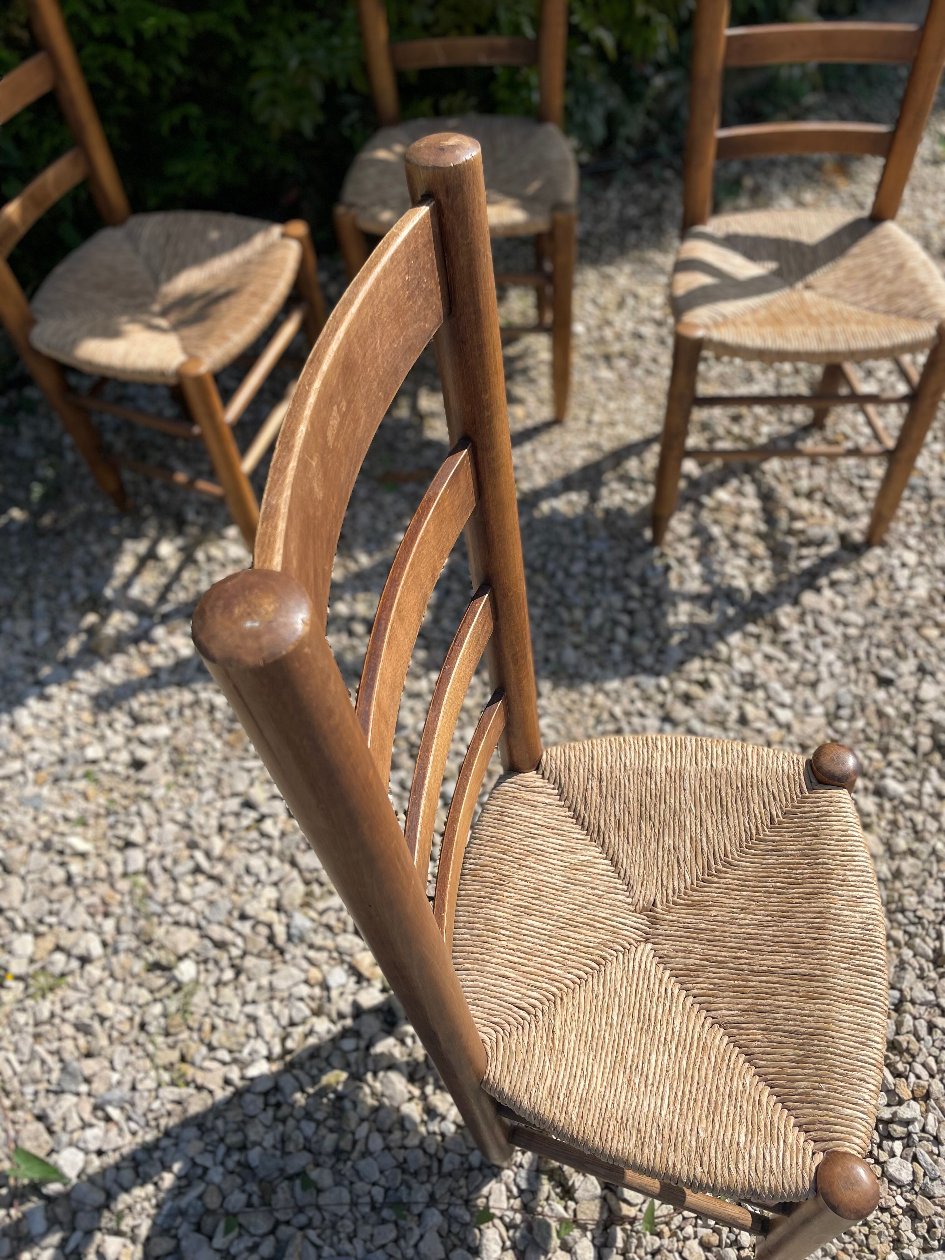 Set of 4 straw chairs