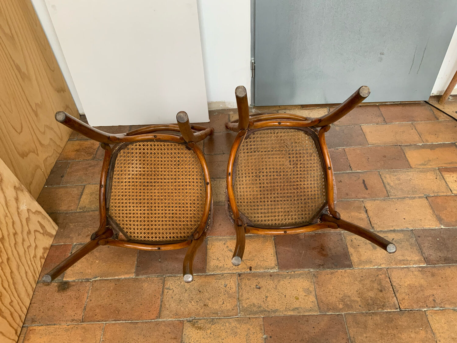 Pair of chairs bistrot