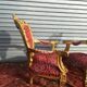 paire de fauteuils d'apparat en bois doré
