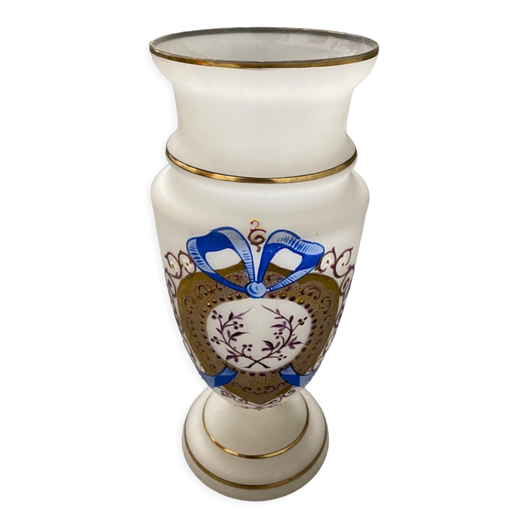 Vase en opaline decor emaille Louis XVI fin XIXe