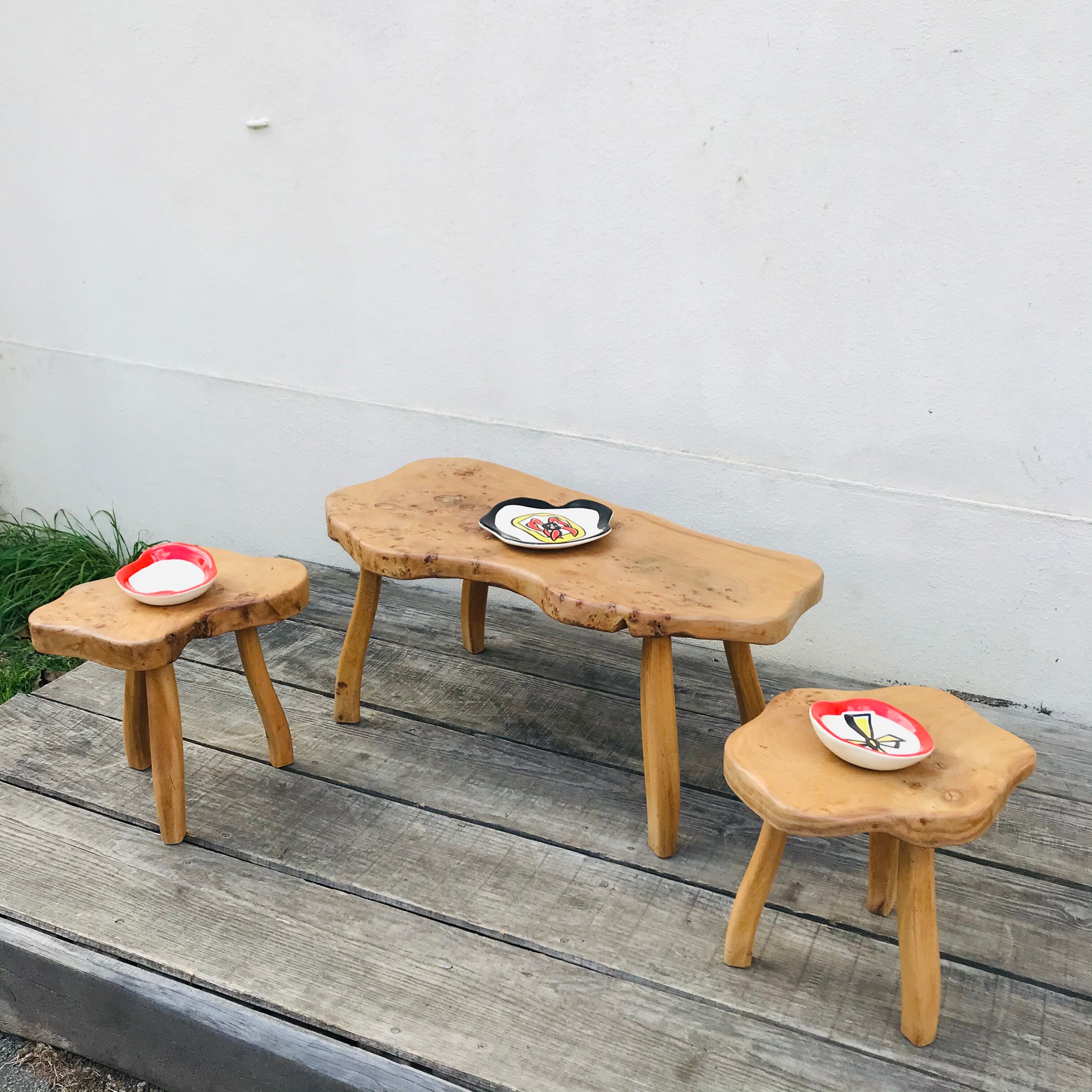 Vintage brutalist coffee table 70 and its 2 stools