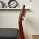 Chaise scandinave en teck et skaï noir