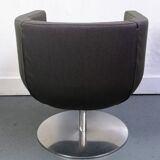 Pair of tulip armchairs, B&B Italia