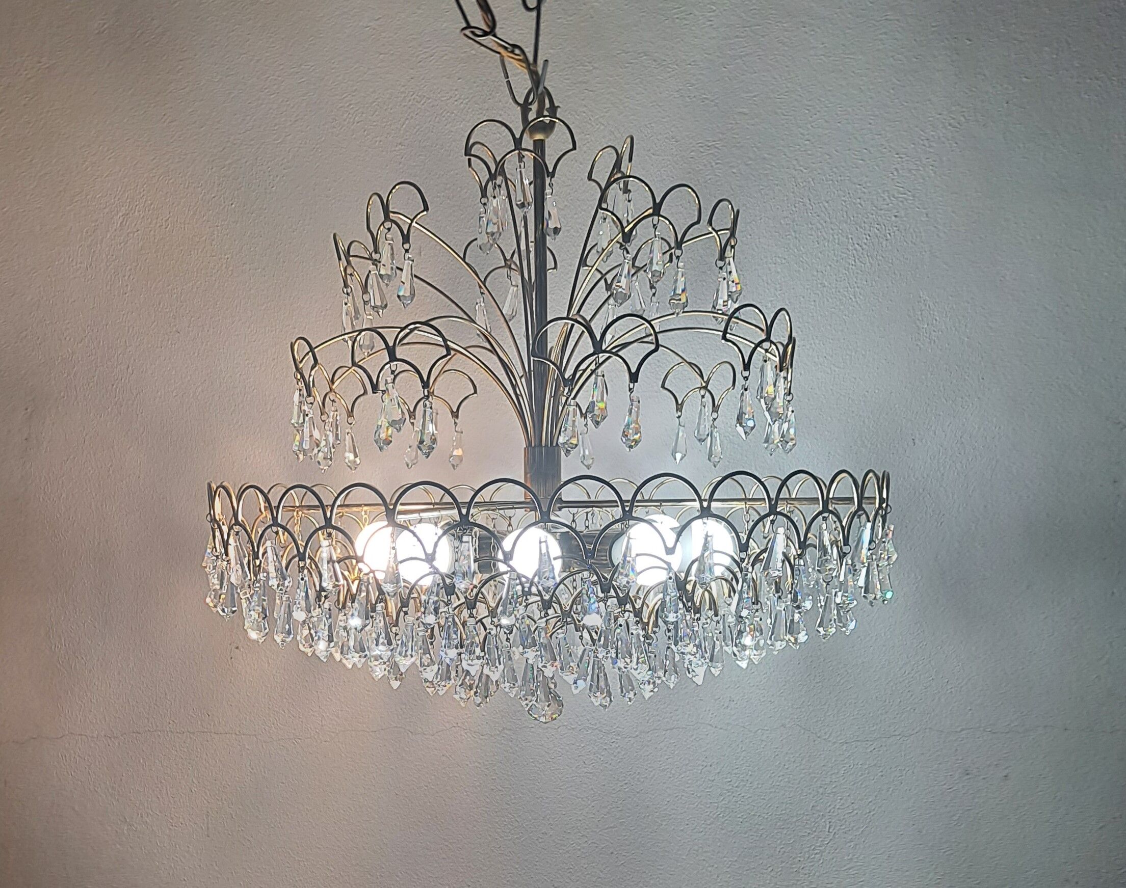 Vintage Italian Crystal Chandelier 8 Lights