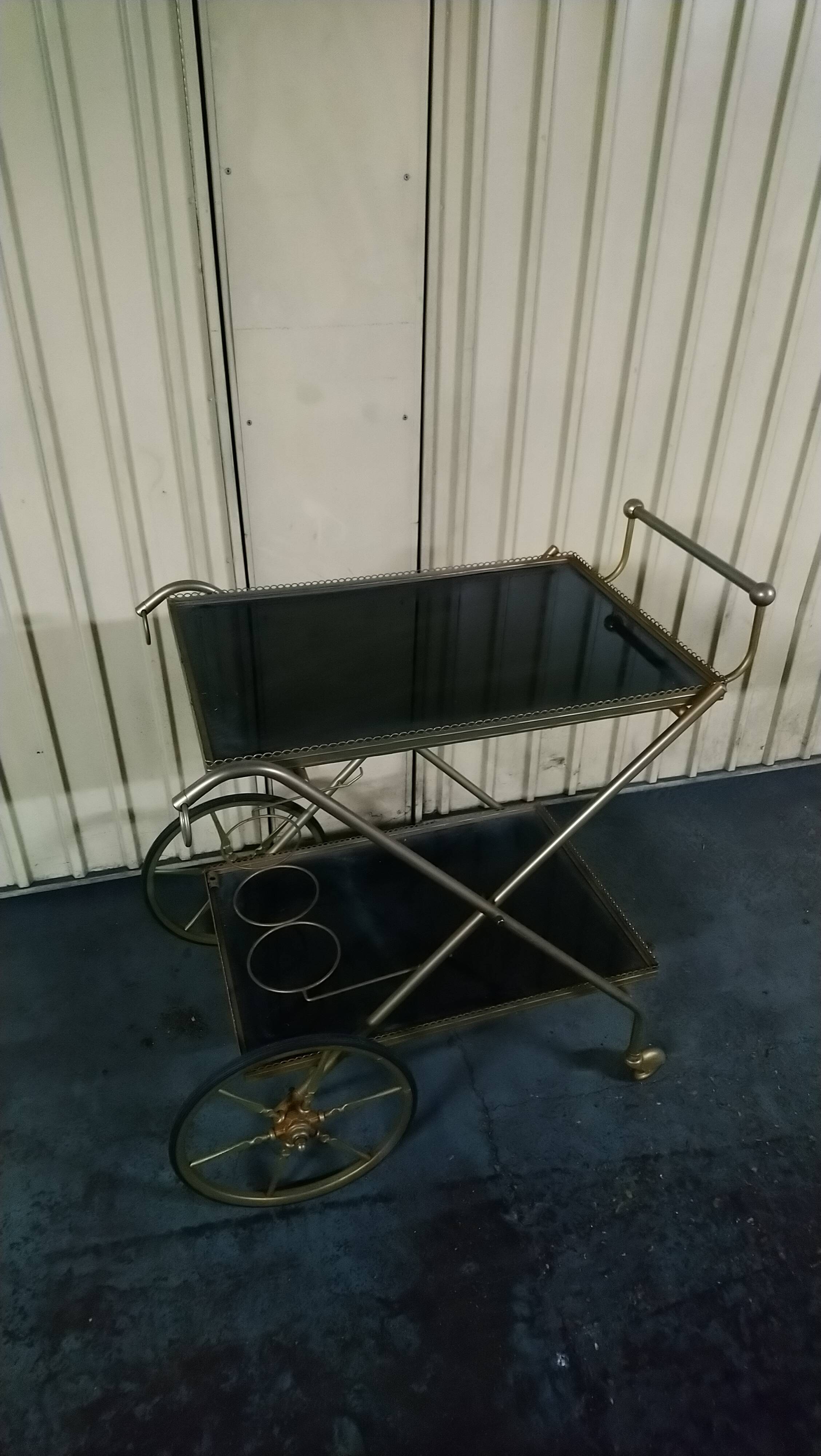 Rolling bar service 1970s