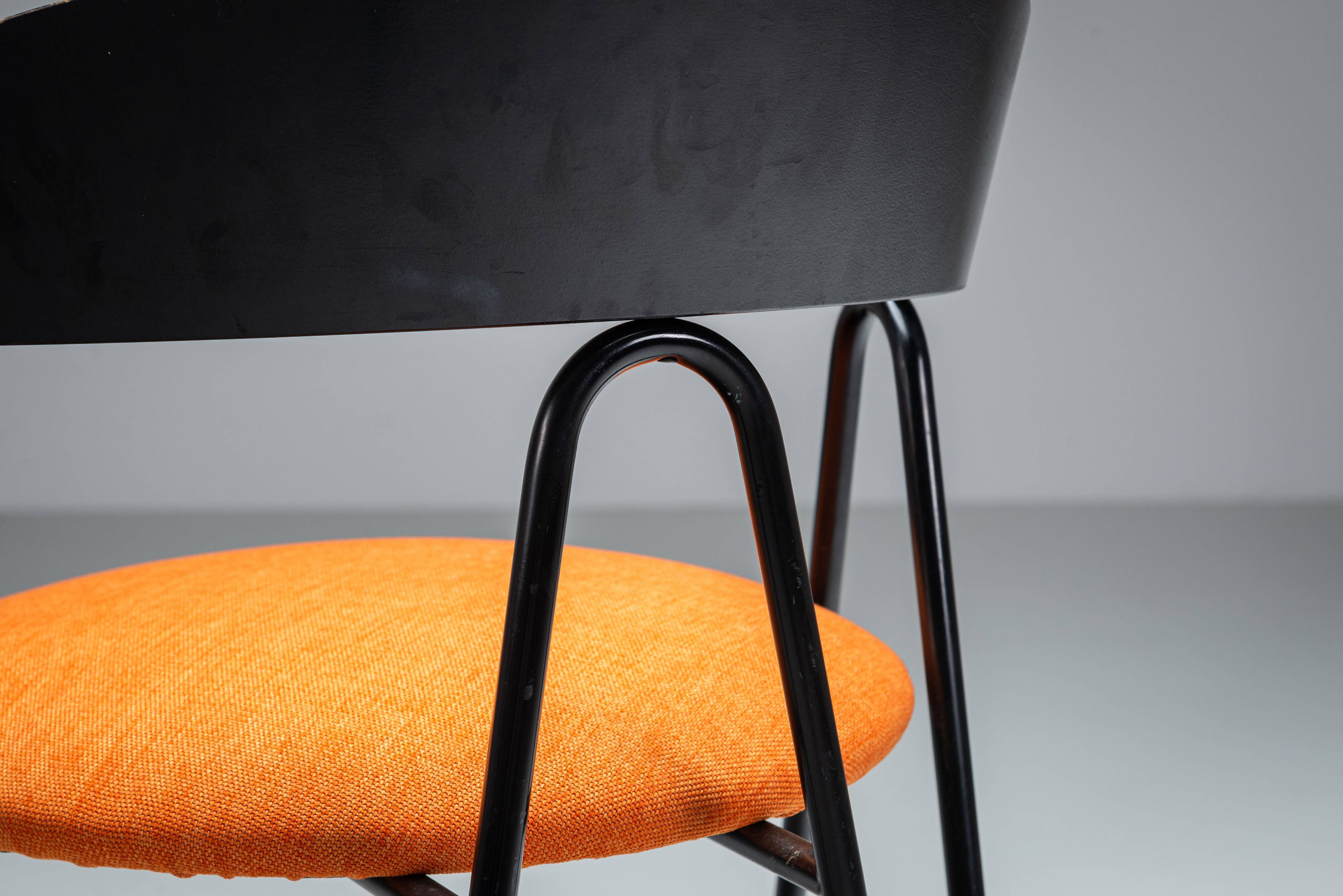 Pair of Memphis style chairs
