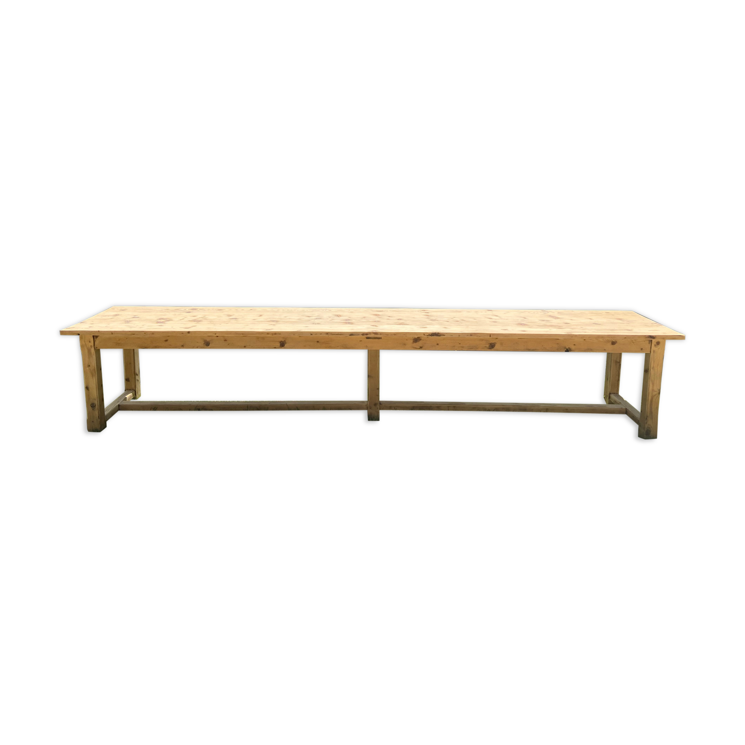 Farm table