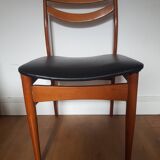 Set of 2 Scandinavian chairs