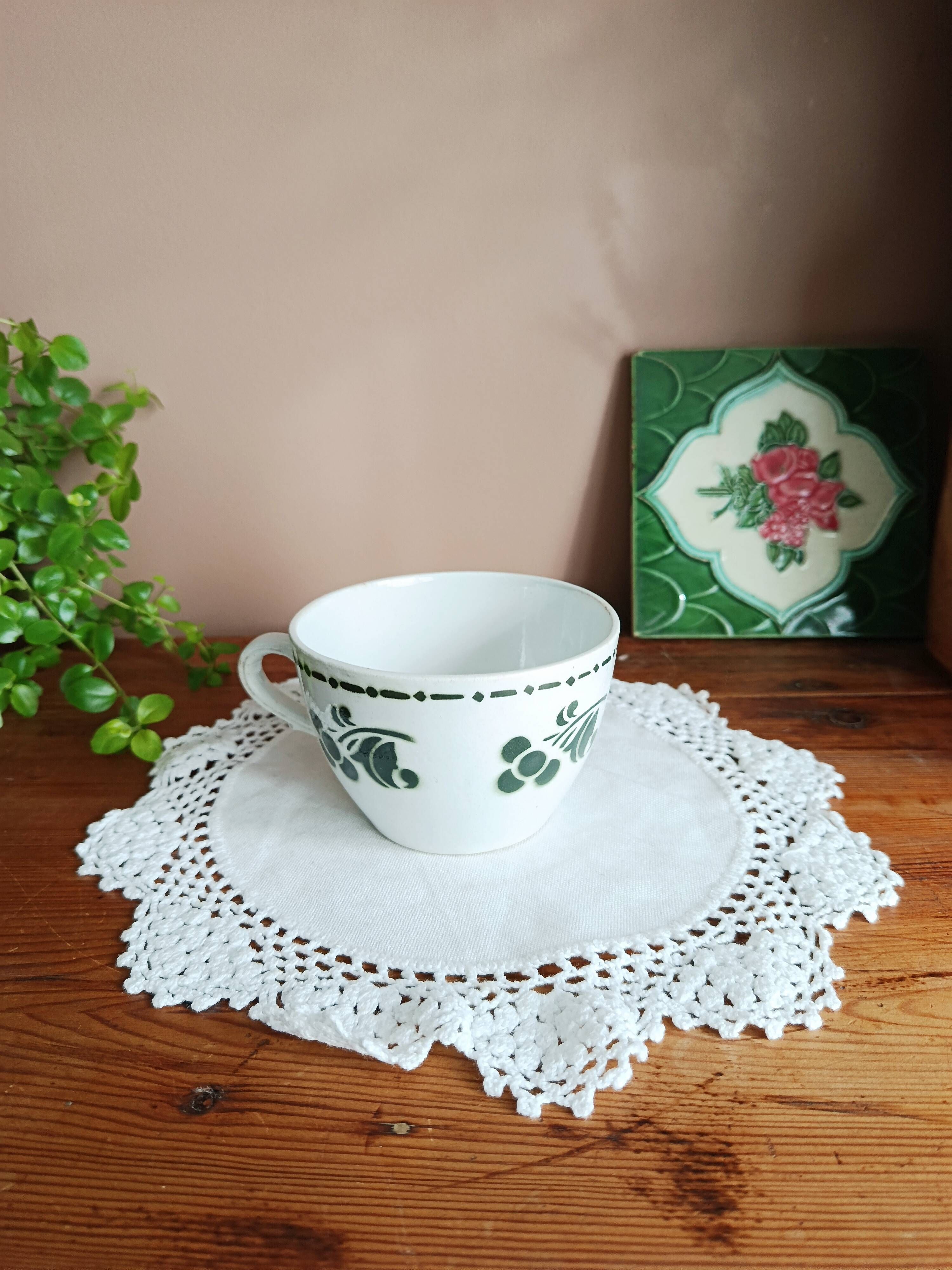 Grande tasse à chocolat Badonviller, cerisette