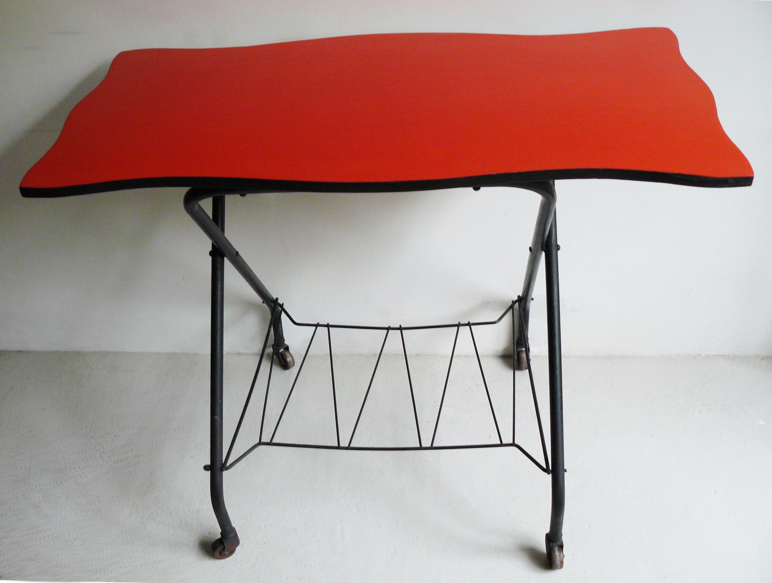 Orange roulette table