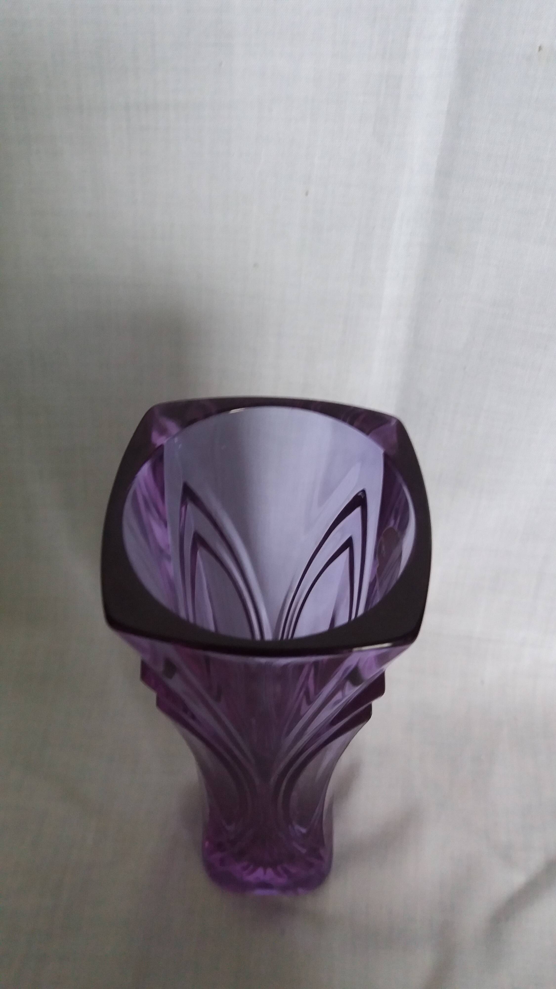 Violet mauve cut crystal soliflore vase, Cristal d’Arques