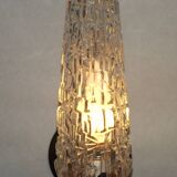 Paire d'appliques en métal doré et verre moulé, France vers 1960