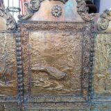 Banc coffre en laiton repoussé
