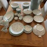 dinnerware set