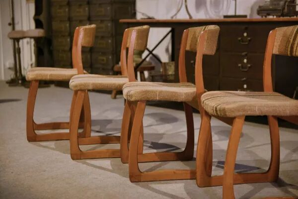 Set of 6 vintage 1960s 'Sleigh' chairs