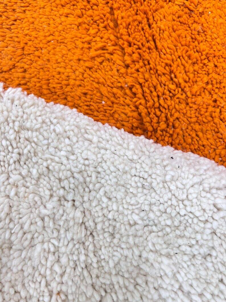 Berber rug in pure wool, colored, size 150 x 250 cm