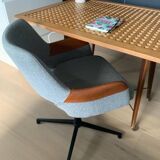 Desk chair