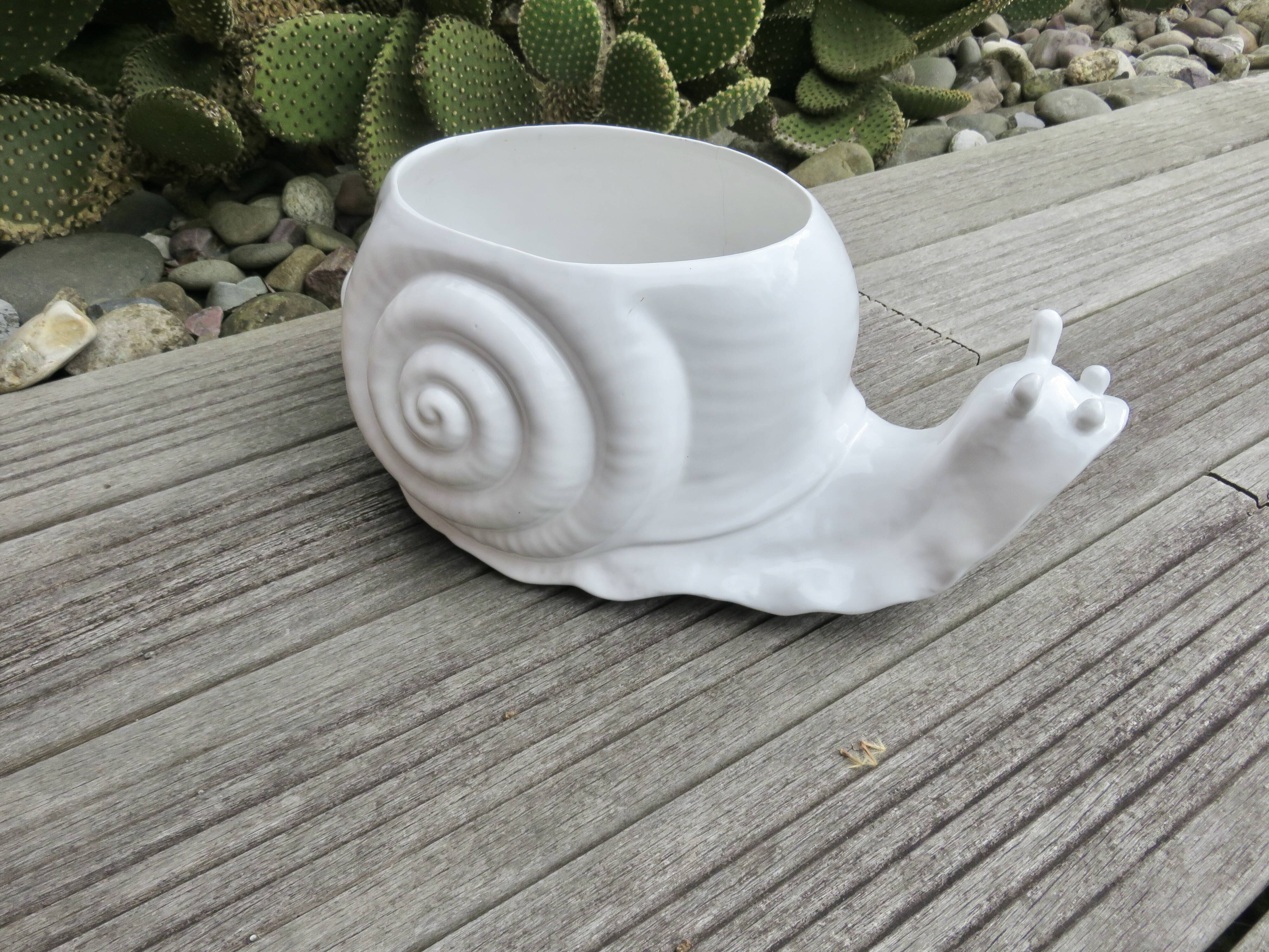 Cache pot zoomorphe " escargot " en céramique blanche 1970 1980