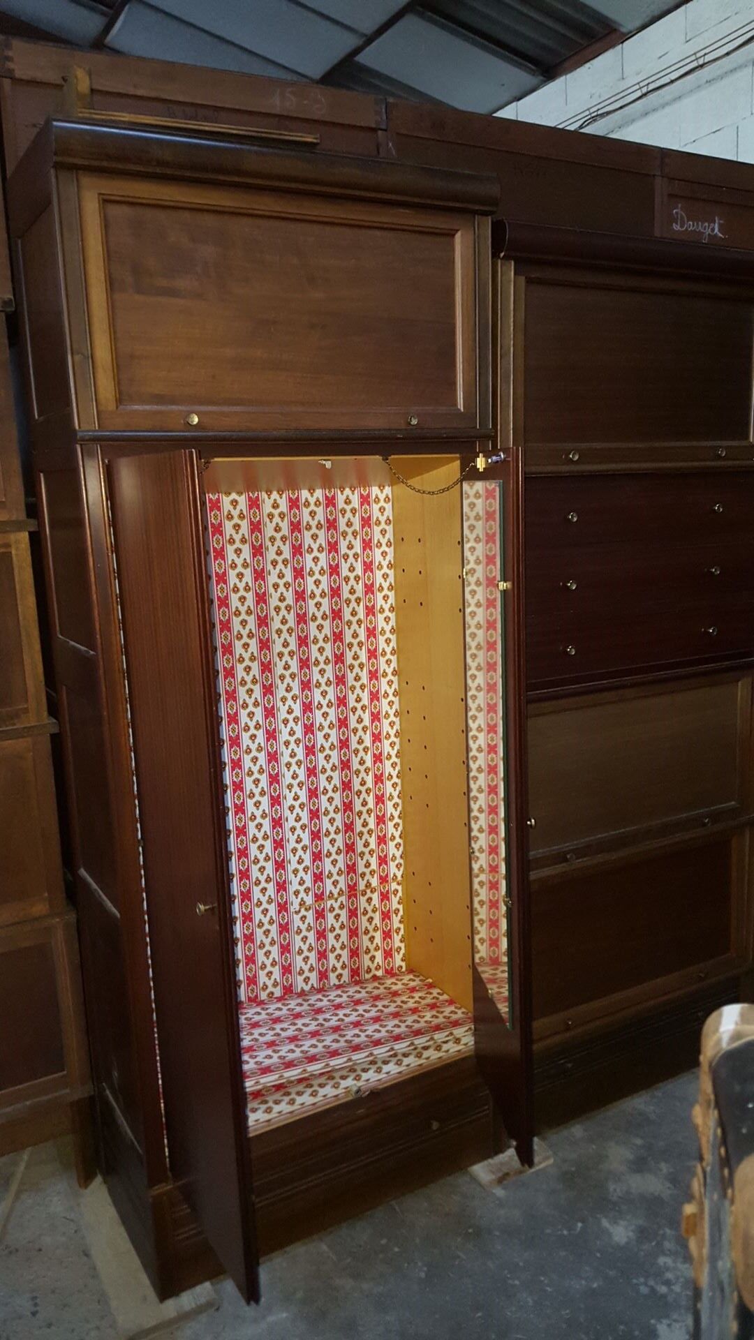 MEUBLE MD 57 éléments (voir les photos) bibliothèque vitrine secrétaire commode armoire