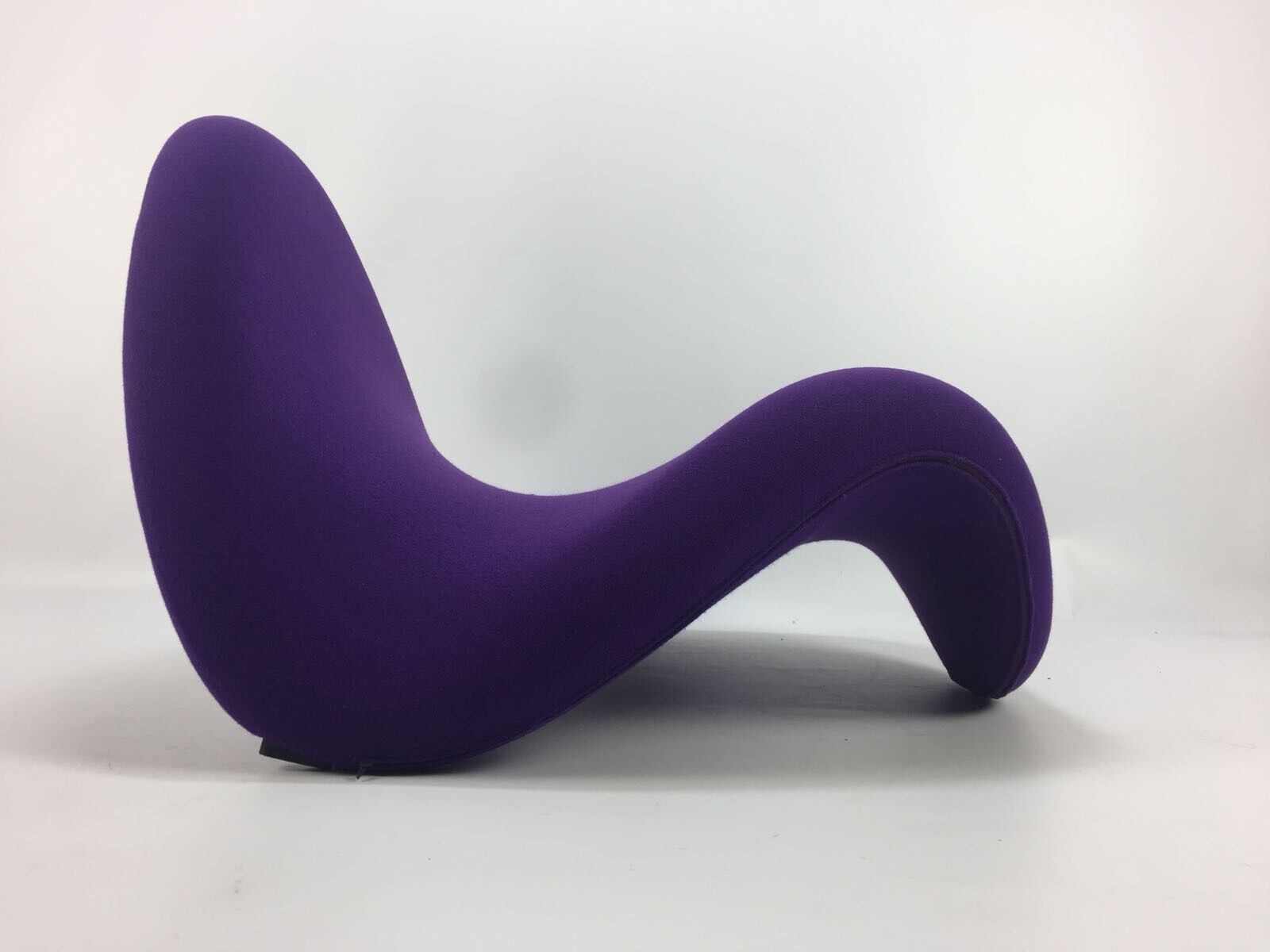 "Tongue flesh" by Pierre Paulin for Artifort, 1968