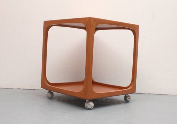 Table d'appoint cube des années 1960 en merisier, Wilhelm Renz