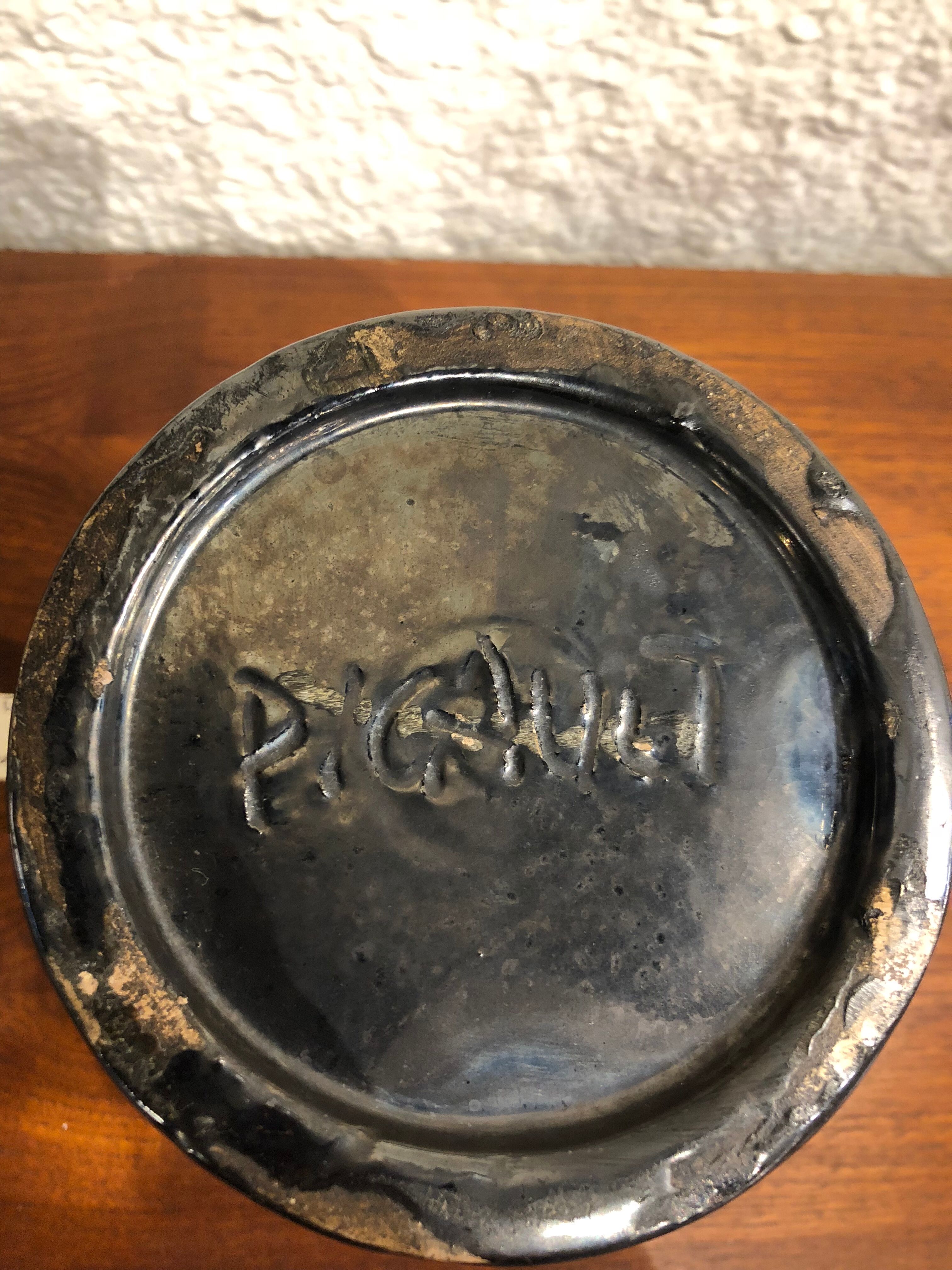 Rare black pitcher Picaut