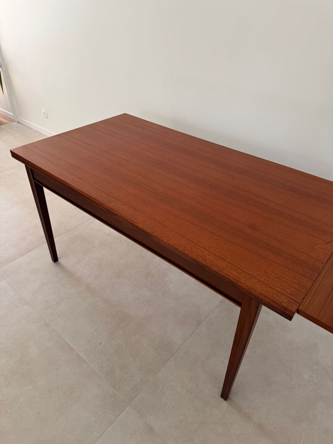 Table à manger vintage teck scandinave