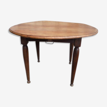 Solid wood round table