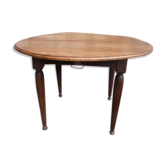 Solid wood round table