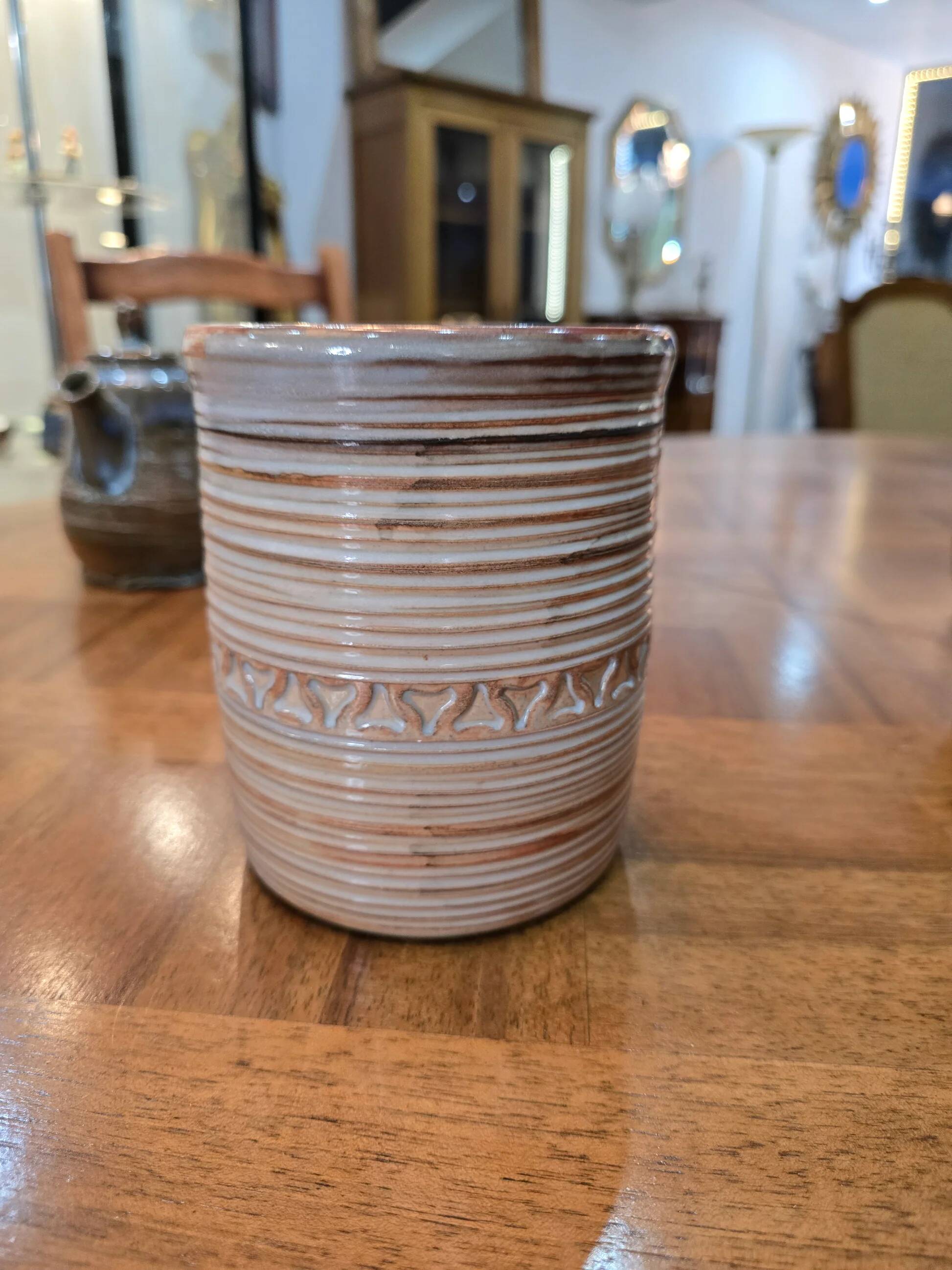 Cylindrical stoneware pot, glazed, turned, ribbed, signed – Artisan potter