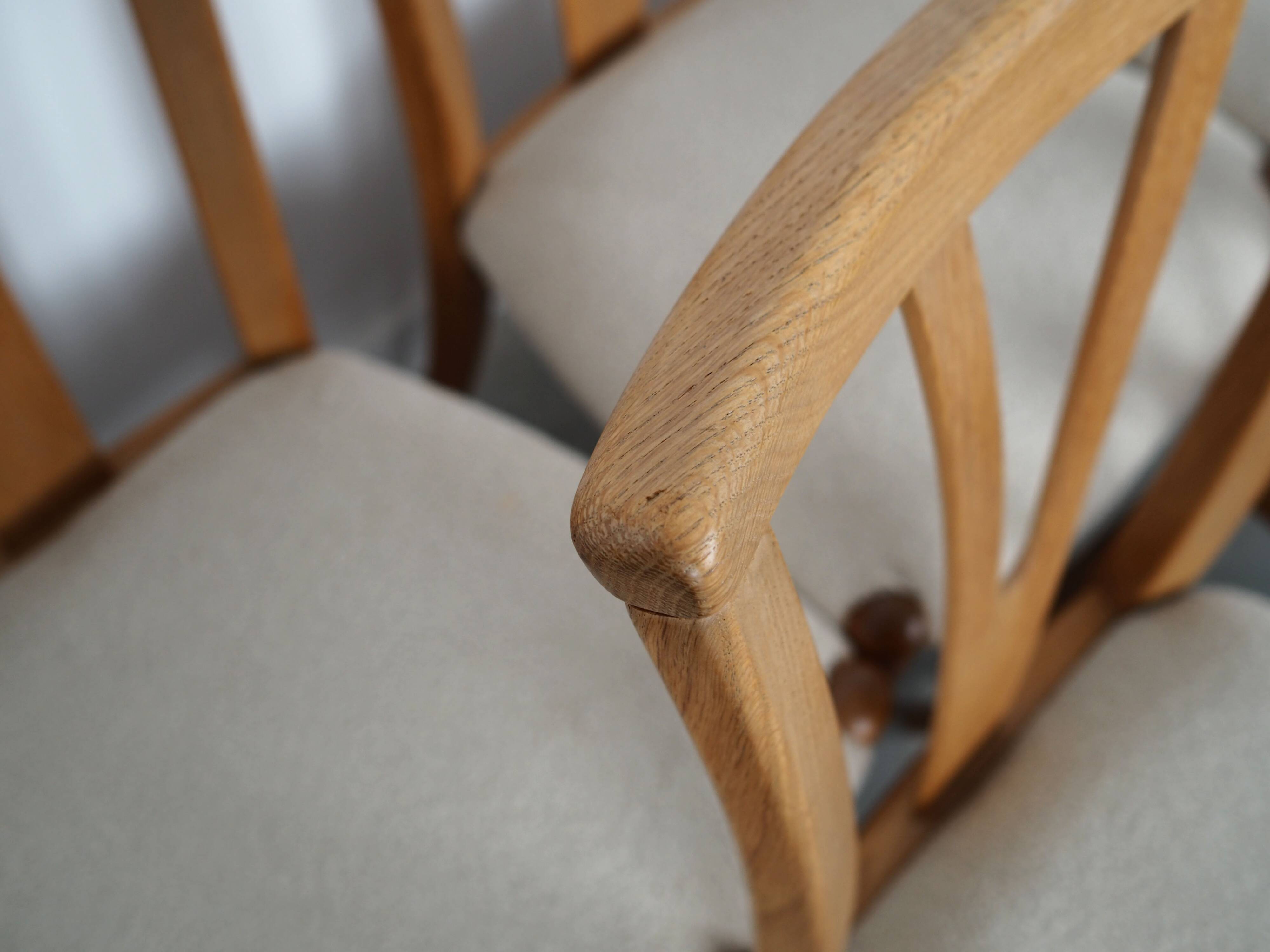 Ensemble de six chaises en frêne, design danois, années 1970, production : Danemark