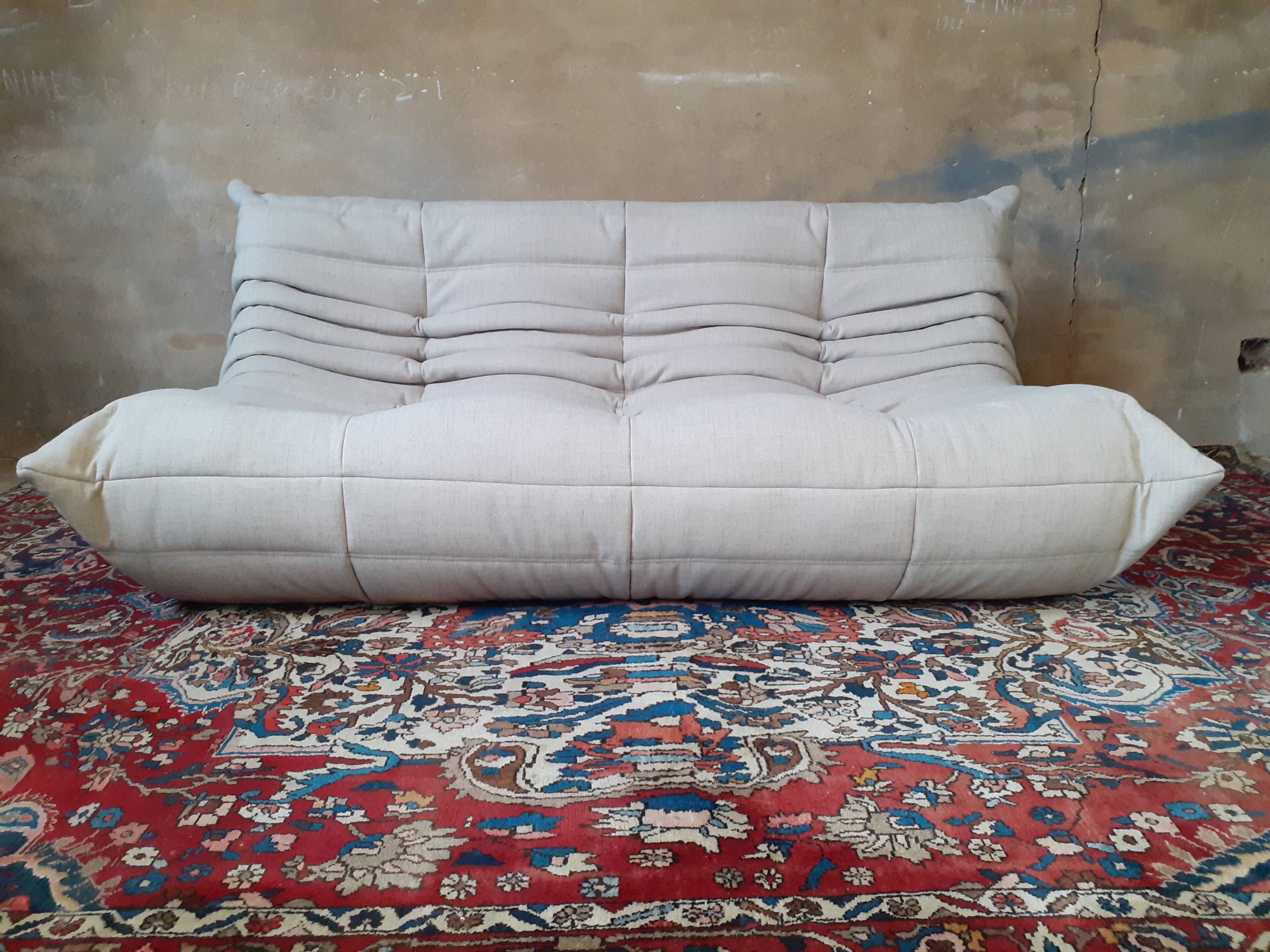 Togo beige wool bench by Michel Ducaroy