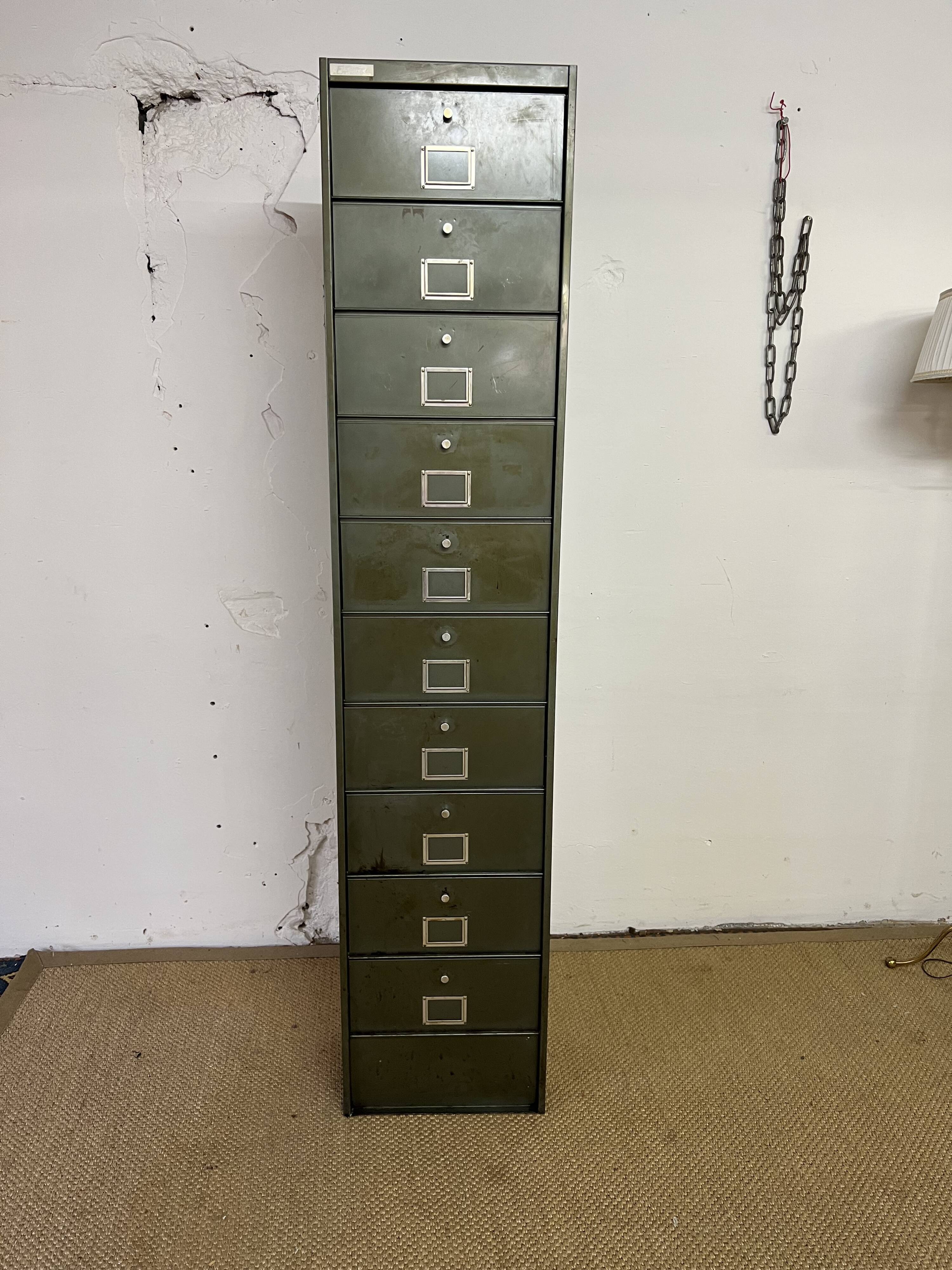 Flap furniture, 10 lockers from the 1950s