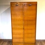 Double curtain filing cabinet