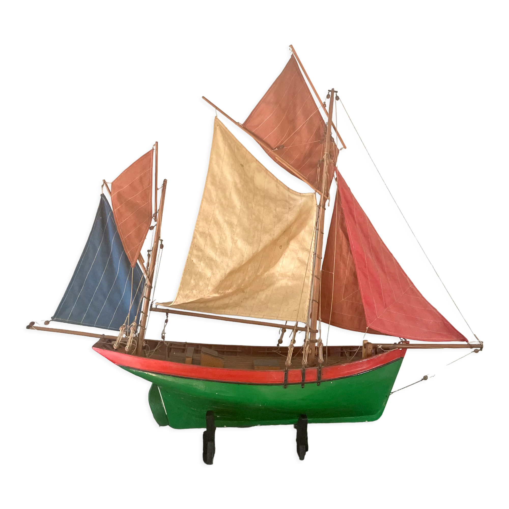Model boat