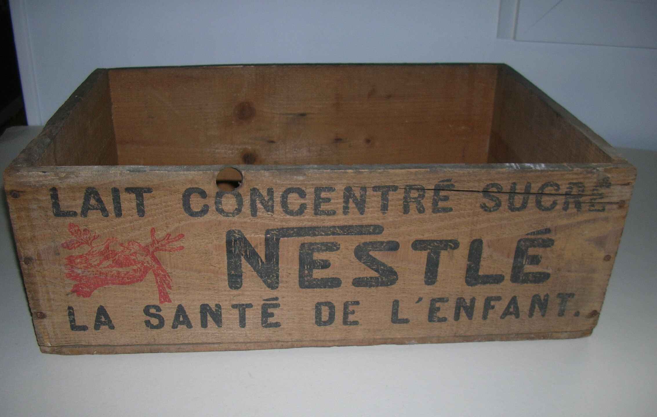 Old wooden Nesle case