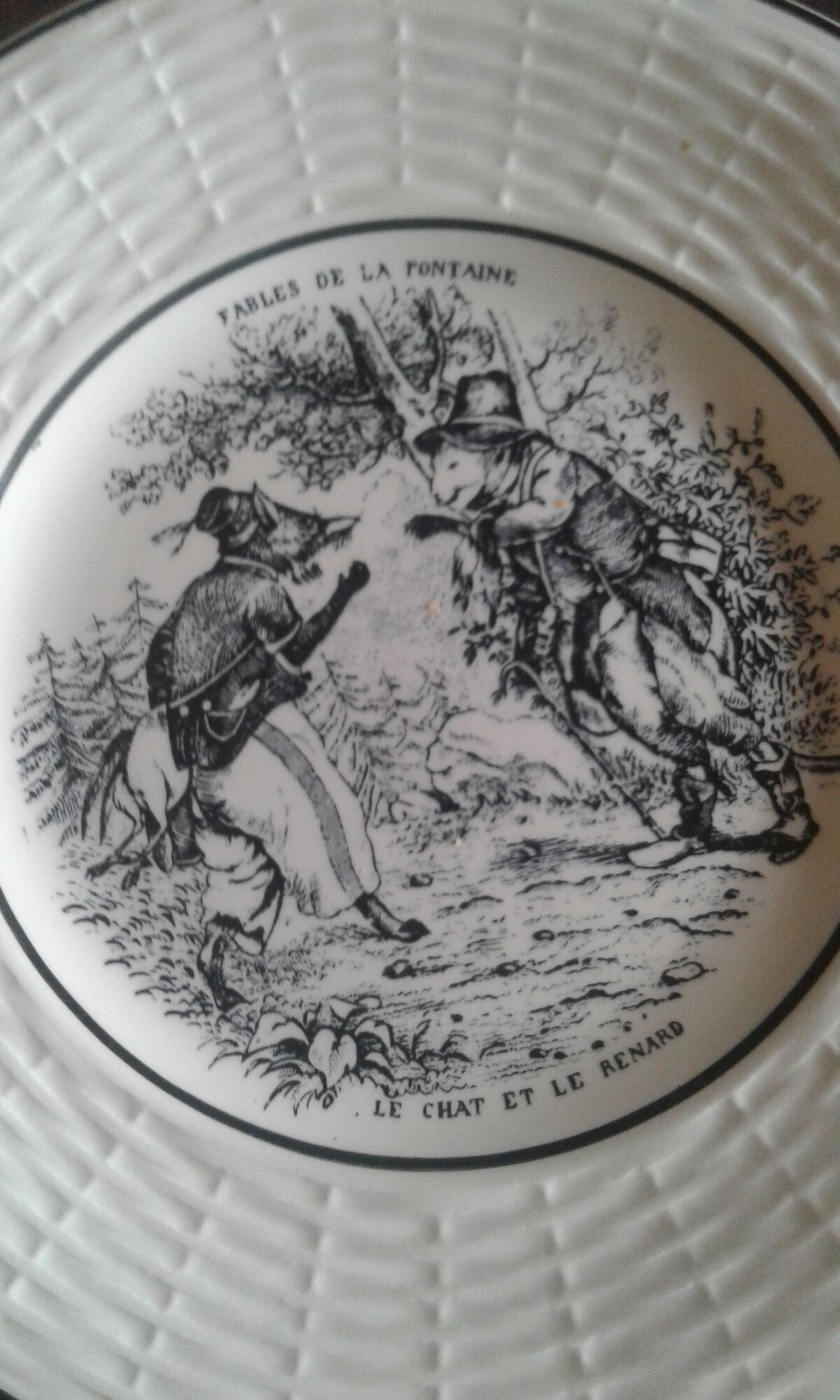 Six plates for dessert Fables de la Fontaine Digoin Sarreguemines